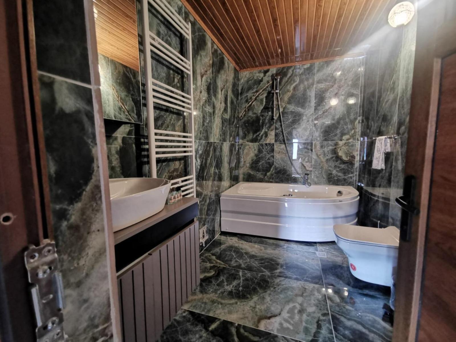 Falcon Cave Suites Göreme Exteriér fotografie